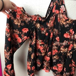 Off the shoulder, haulter type blouse.